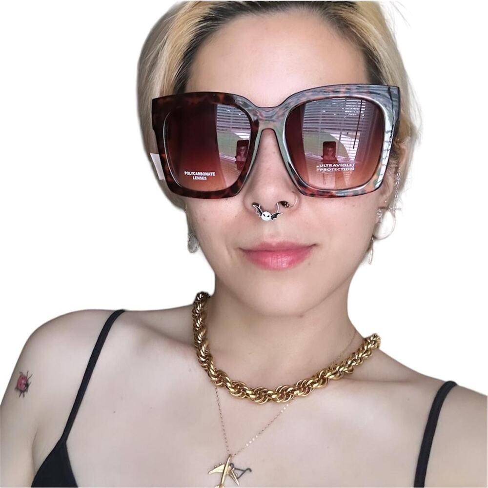 The Runaway Sunglasses